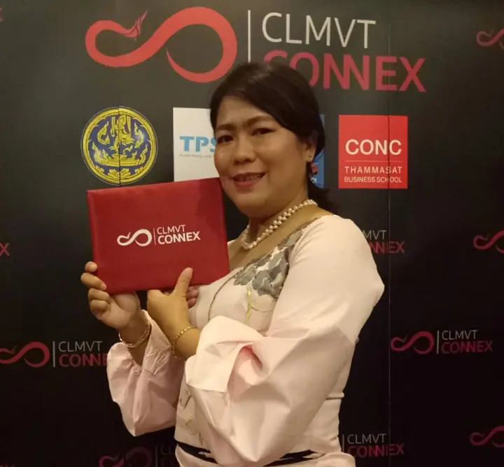 Su Su Hlaing at an event
